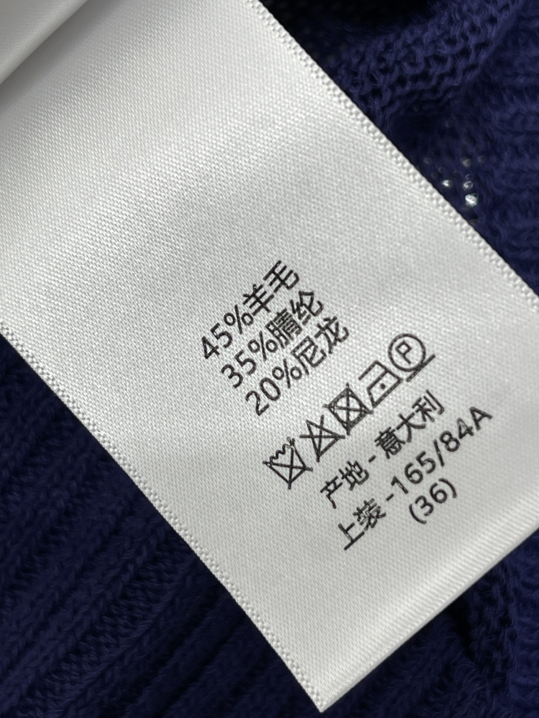 Women's short sleeves